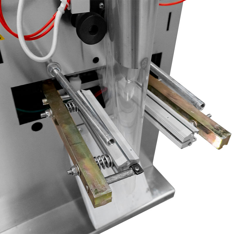 Llenadora y empacadora de liquidos